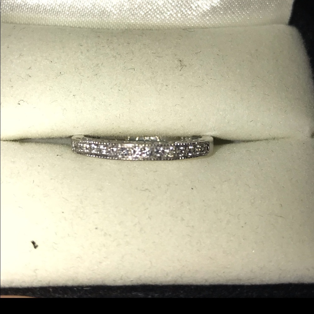 Size 6 engagement ring
